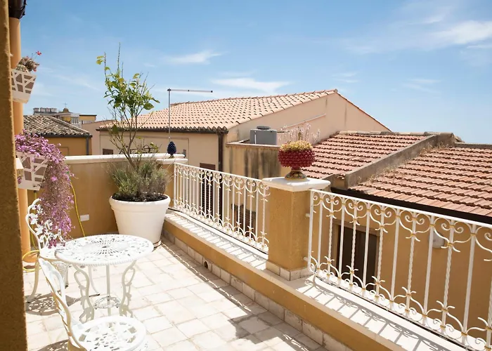 Guest house La Dolce & 4*