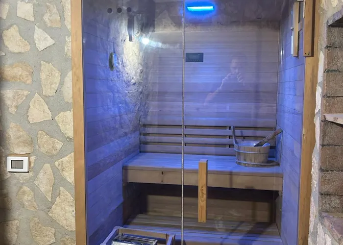 Guest house La Dolce & 4*