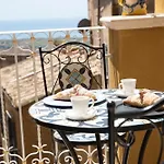 Pensionat La Dolce & 4*