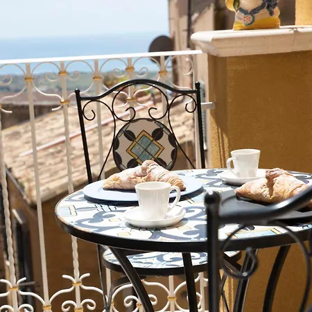 Pensión La Dolce Rooms&suite 4*